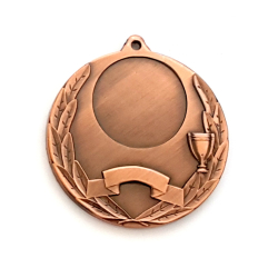 Medalje med Lille Pokal 50  Guld, Slv og Bronze til Specialpris