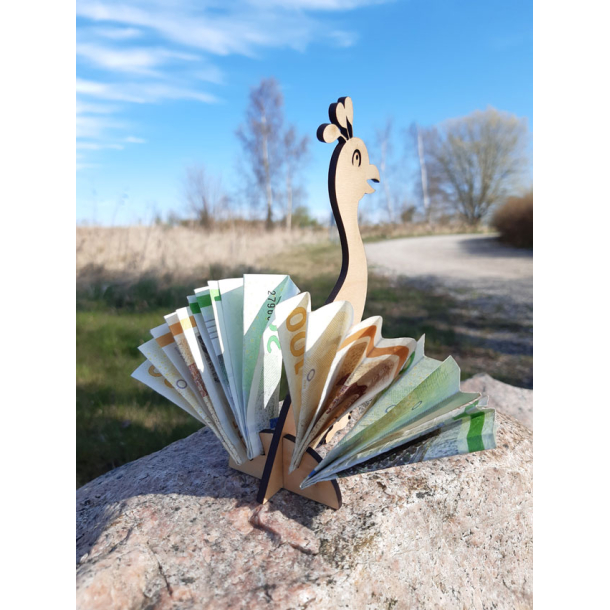 Pengefugl 3D  Pfugl i ahorntr med hale fuld af overraskelser