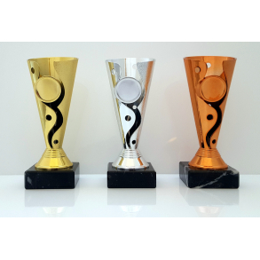 CURVE Trof pokal - Guld/Slv/Bronze