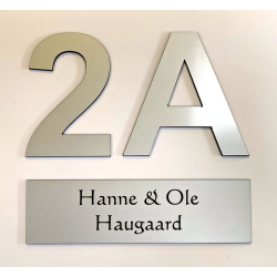 Postkasse-pakke - med 1 skilt og 2 numre - i 4 farver