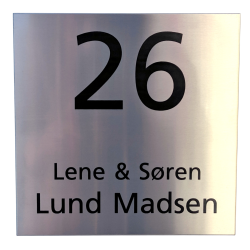 lasergraveret husnummer og navn p� rustfrit st�l skilt