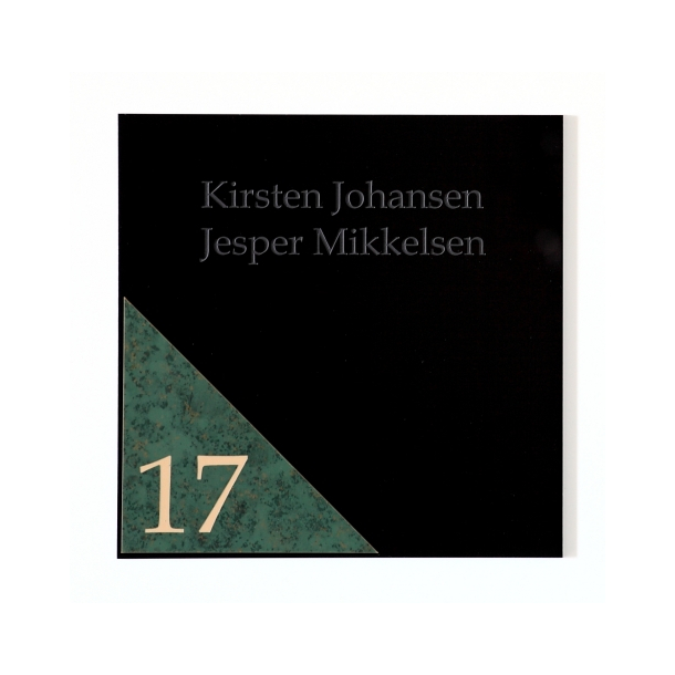 Moderne sort skilt med husnummer og trekantdesign 200x200 mm marmoreret gr�n