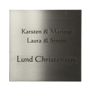 kvadratisk navneskilt i rustfrit st�l 200x200 mm med gravering