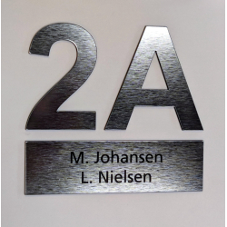 Postkasse-pakke - med 1 skilt og 2 numre - i 4 farver