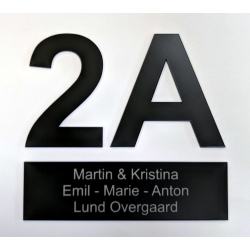 Postkasse-pakke - med 1 skilt og 2 numre - i 4 farver