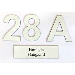 Postkasse-pakke - med 1 skilt og 3 numre - i 4 farver
