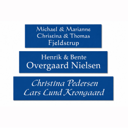 Bl�t postkasseskilt med hvid tekst