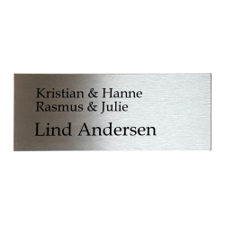 lasergraveret tekst p� stort rustfrit st�l skilt