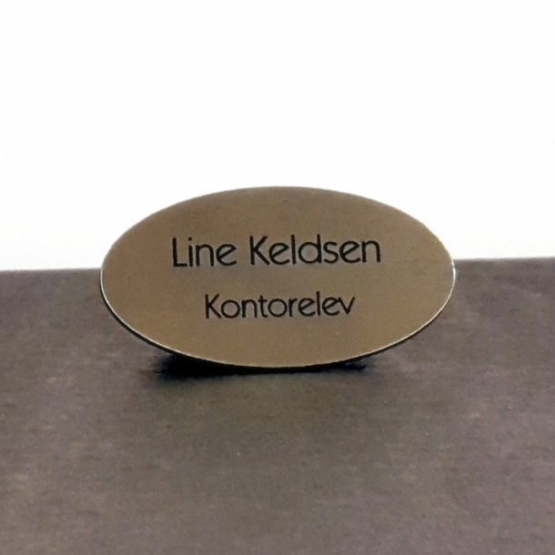 Navneskilt Stl look med sort