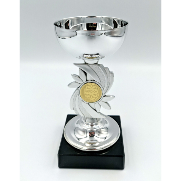 Dart pokal med skl, 16 cm