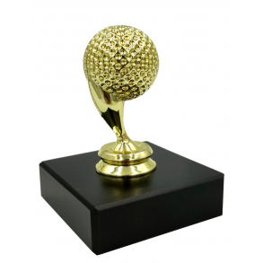 Golfbold statuette