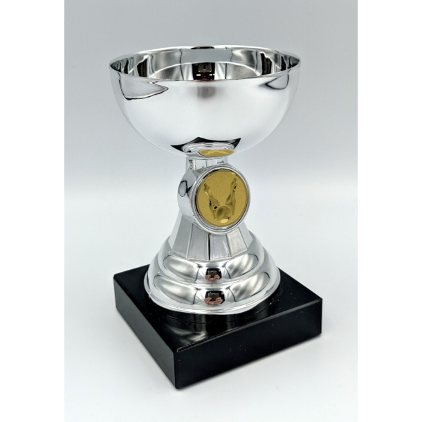 Mini Kegle slv pokal, 12,5 cm, med skl og aktivitetsemblem 